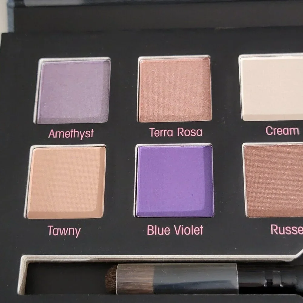 Mally Ageless Eyes Eyeshadow Palette New in Box 12 Colors